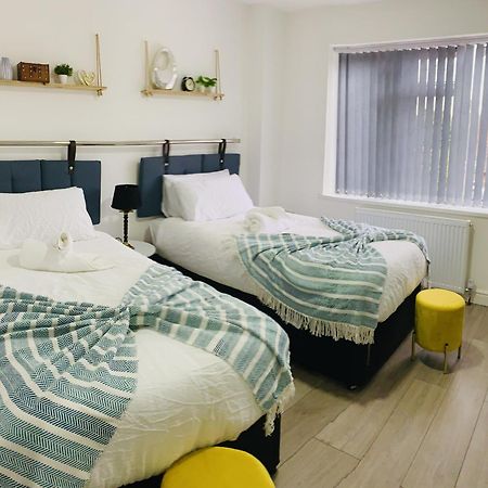 Modern & Cosy 2-Bed Apartment Near Nec, Airport & Jlr! バーミンガム 部屋 写真