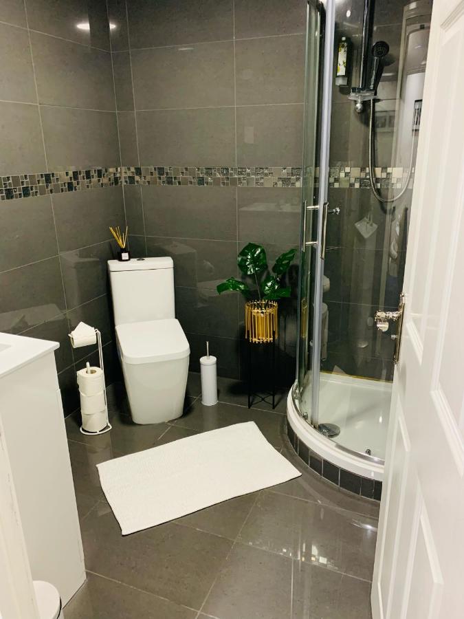 Modern & Cosy 2-Bed Apartment Near Nec, Airport & Jlr! バーミンガム エクステリア 写真